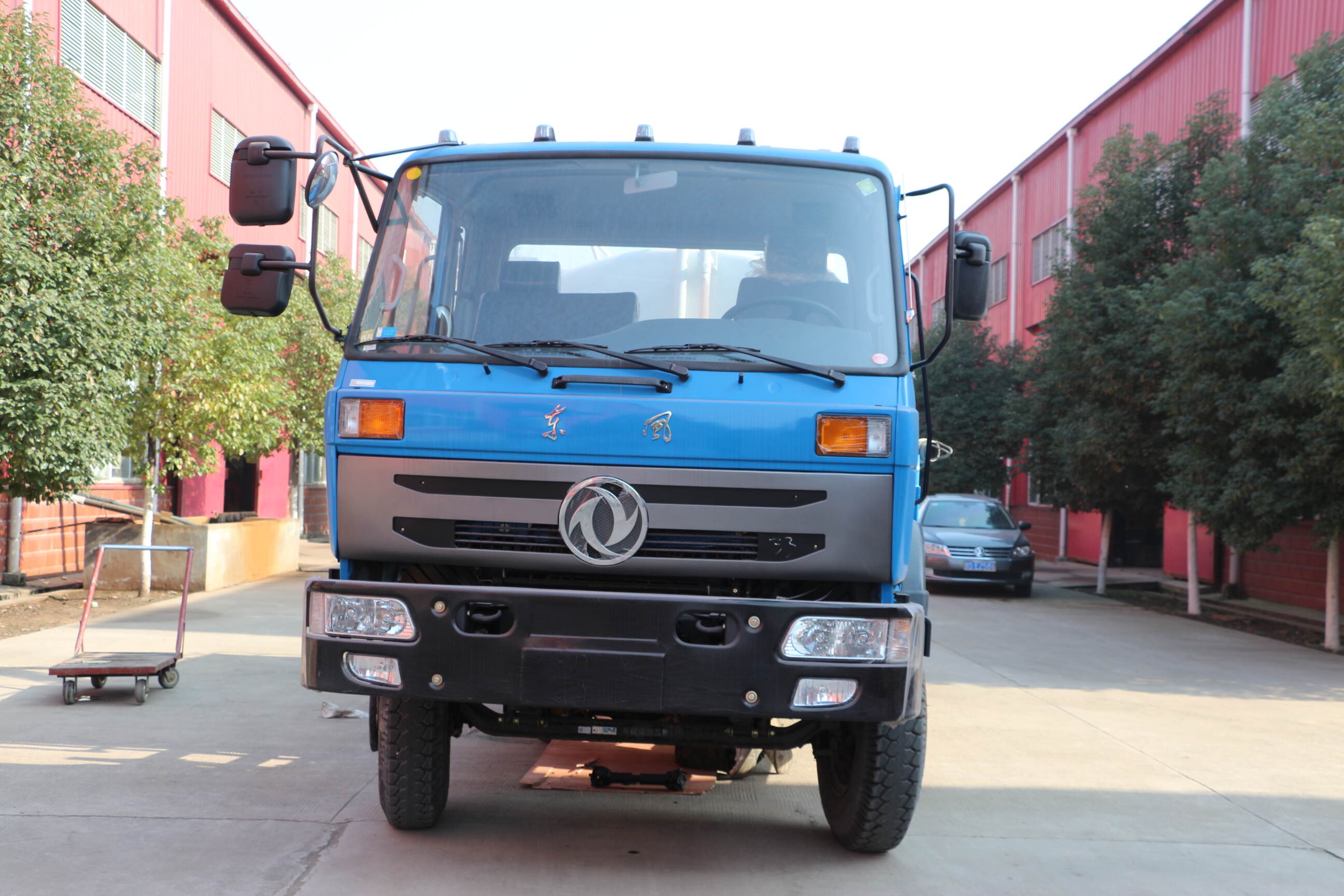 vacuum sewage suction trucks ,vacuum suction sewage tanker truck