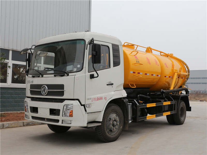 Dongfeng vacuum sewage suction truck